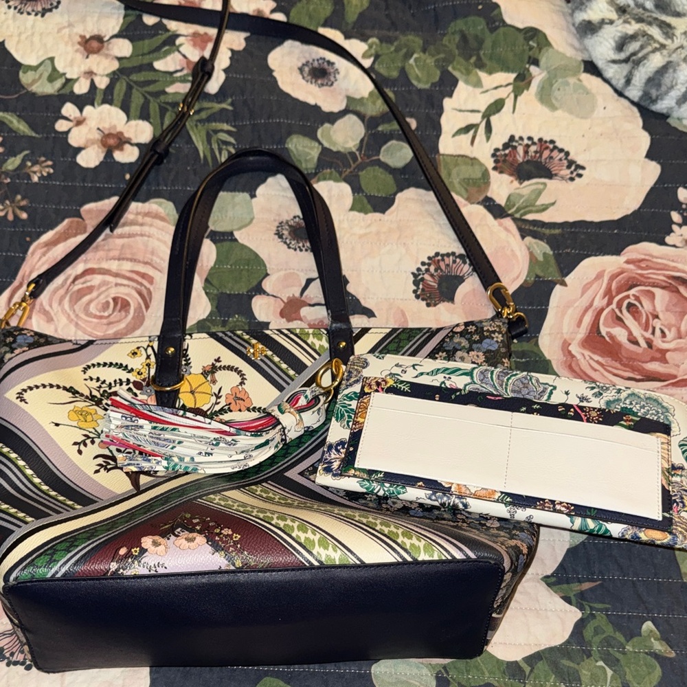 Tory Burch RARE Multicolor Floral Tote & Wallet Set - Picture 15 of 16